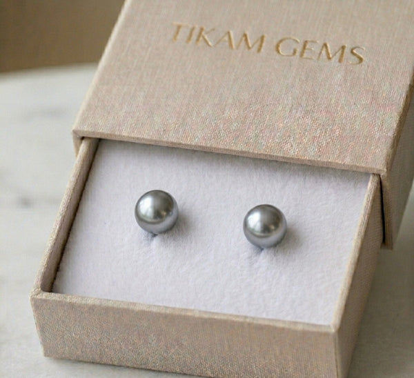 GreyPearl Stud Earrings