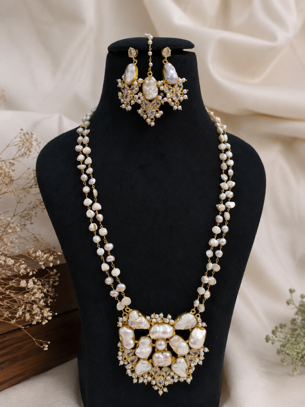 Freshwater Baroque Pearl Necklace Set with Earrings & Maang Tikka