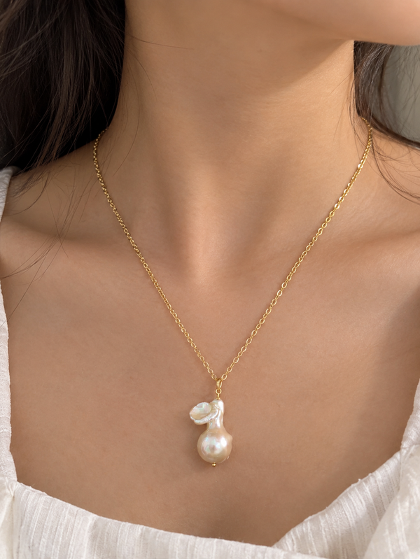 Baroque Pearl Pendant Chain
