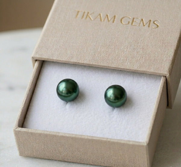 GreenPearl Stud Earrings - Gift for Her
