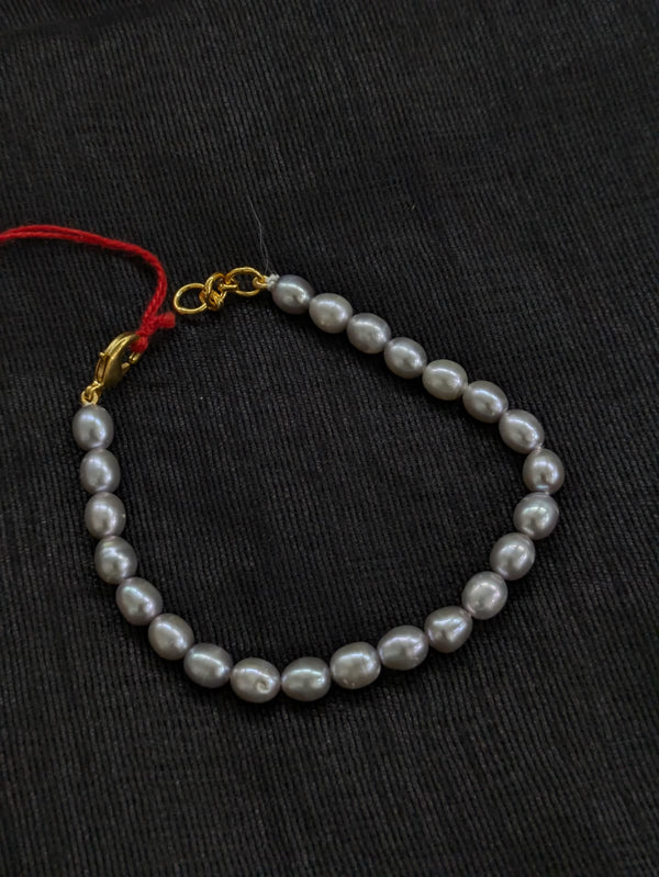 Elegant Grey Freshwater Pearl Bracelet