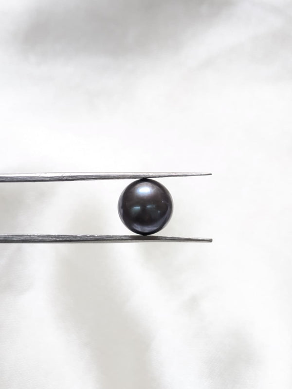 Black Pearl ~ 3.98 Cts