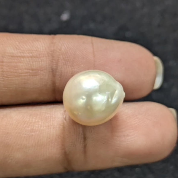 Golden South Sea Pearl ~ 12.15 Cts