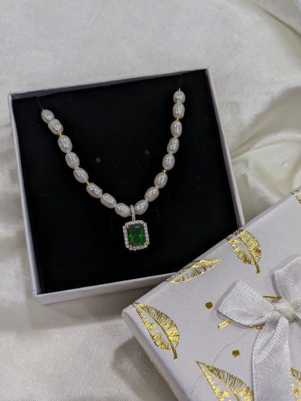 Lab grown Emreald Pendant and Rice pearl Necklace